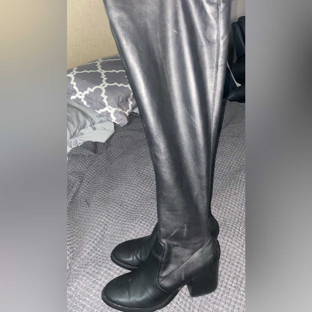 Steve Madden Over The Knee black stretch ladies boots, Size 10